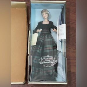 New in the box, Princess, Diana porcelain doll